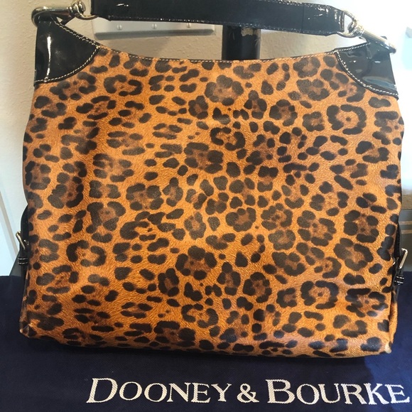 Dooney and Bourke Preowned Hobo Leather Handbag - Picture 6 of 8